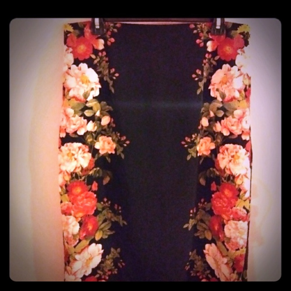 Slimming, sexy pencil skirt